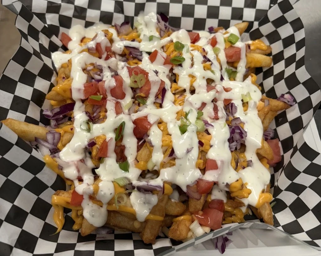 Wing Crafters 2 lb meal with fries and sides - London ON